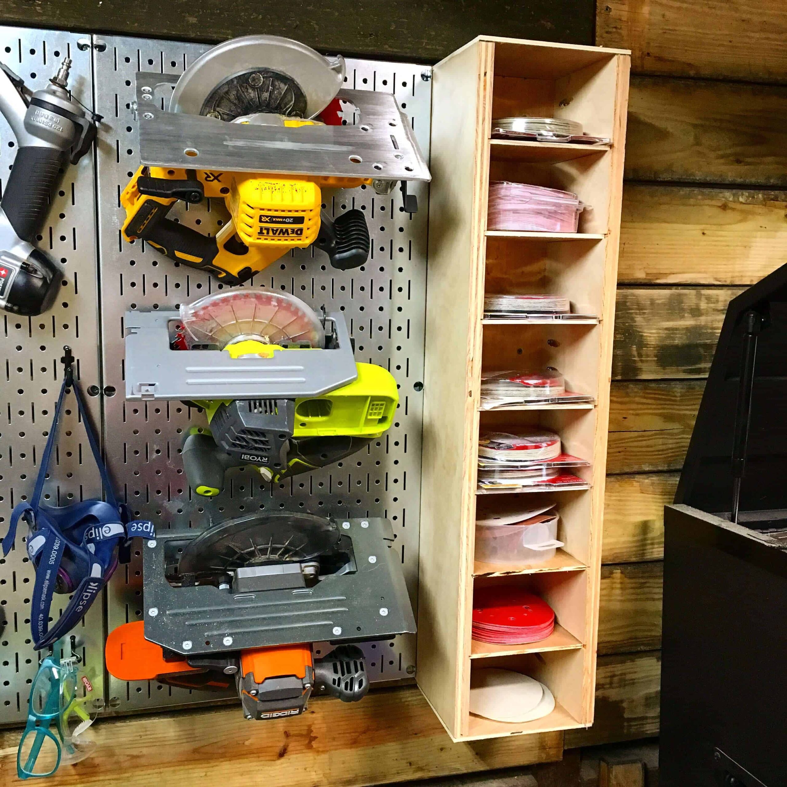 Custom Workbench With Bench Clamps And Bench Dogs - Lazy Guy DIY