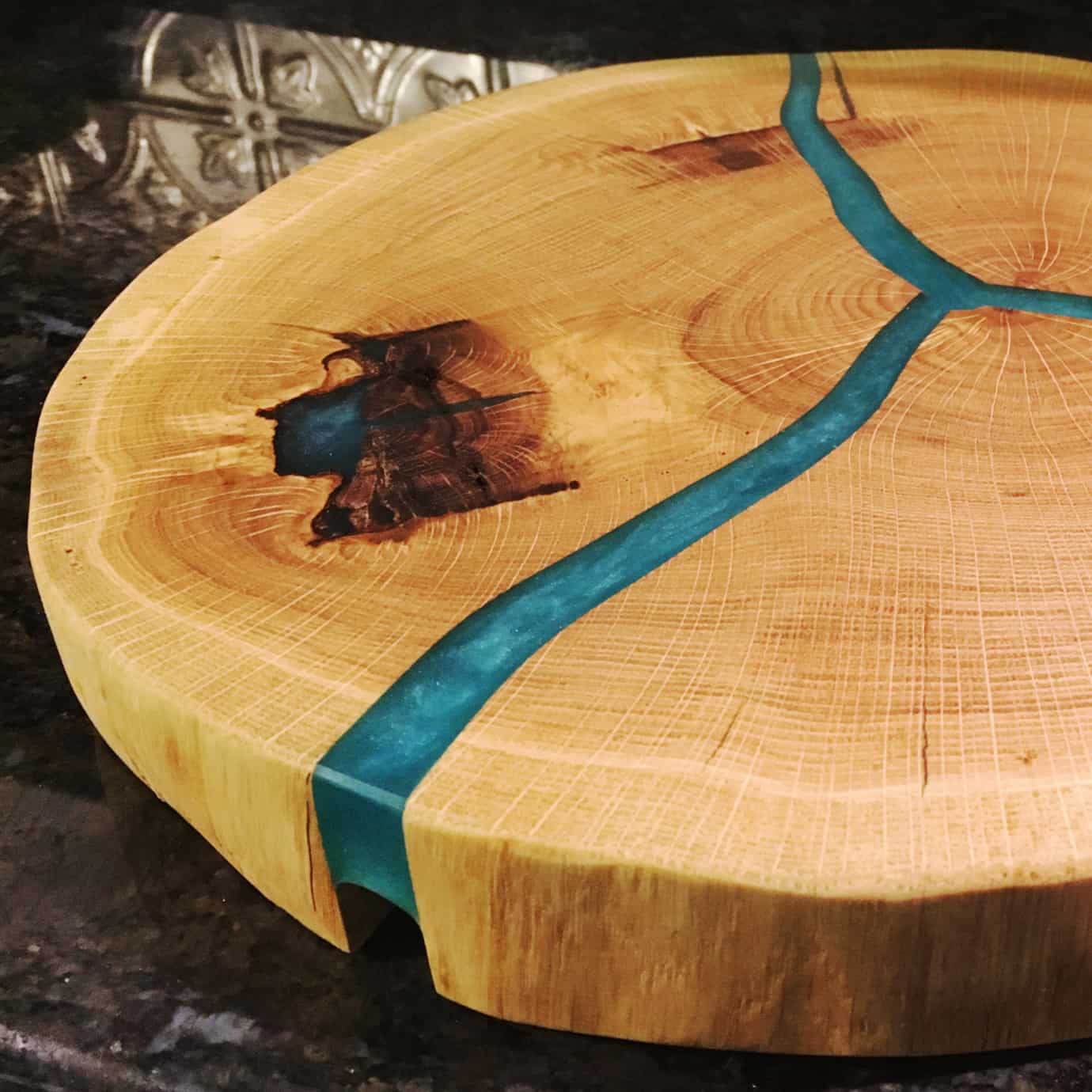 Rustic Wedding Cake Stand - Lazy Guy DIY