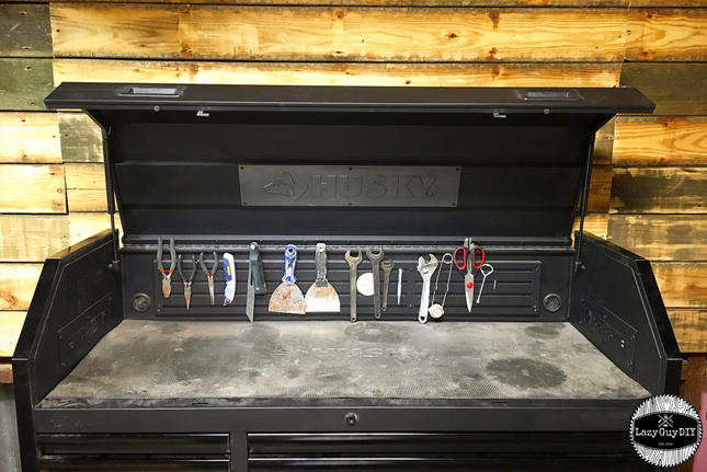 Husky 52 deals inch tool box