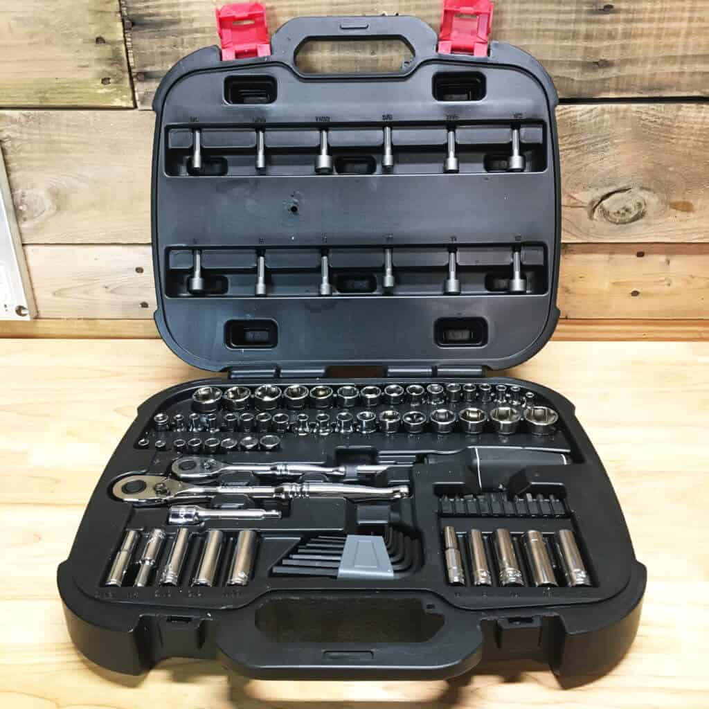 Husky 94 pc socket set