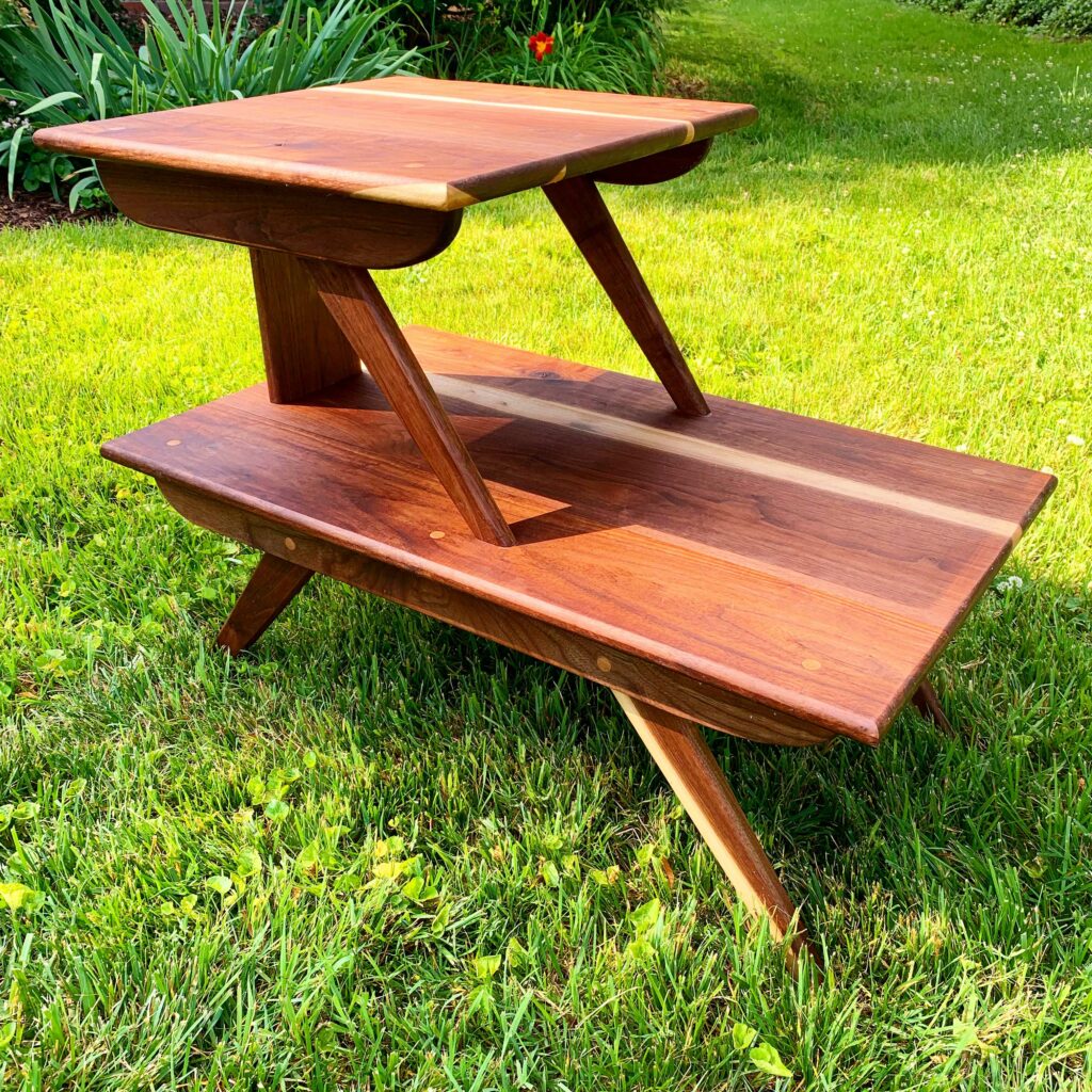 Mid Century Modern Walnut End Table - Lazy Guy DIY