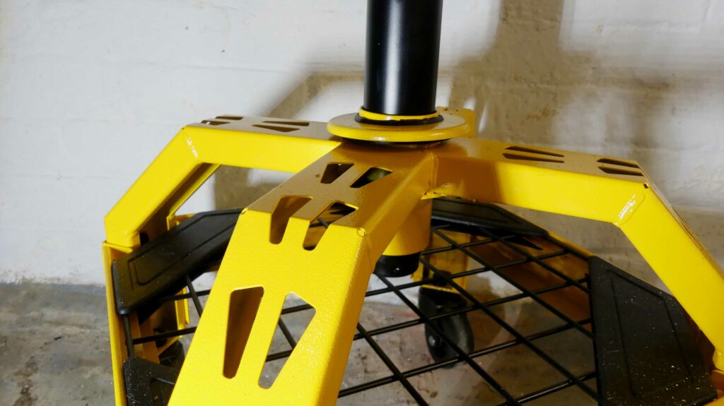 DeWALT Shop Stool