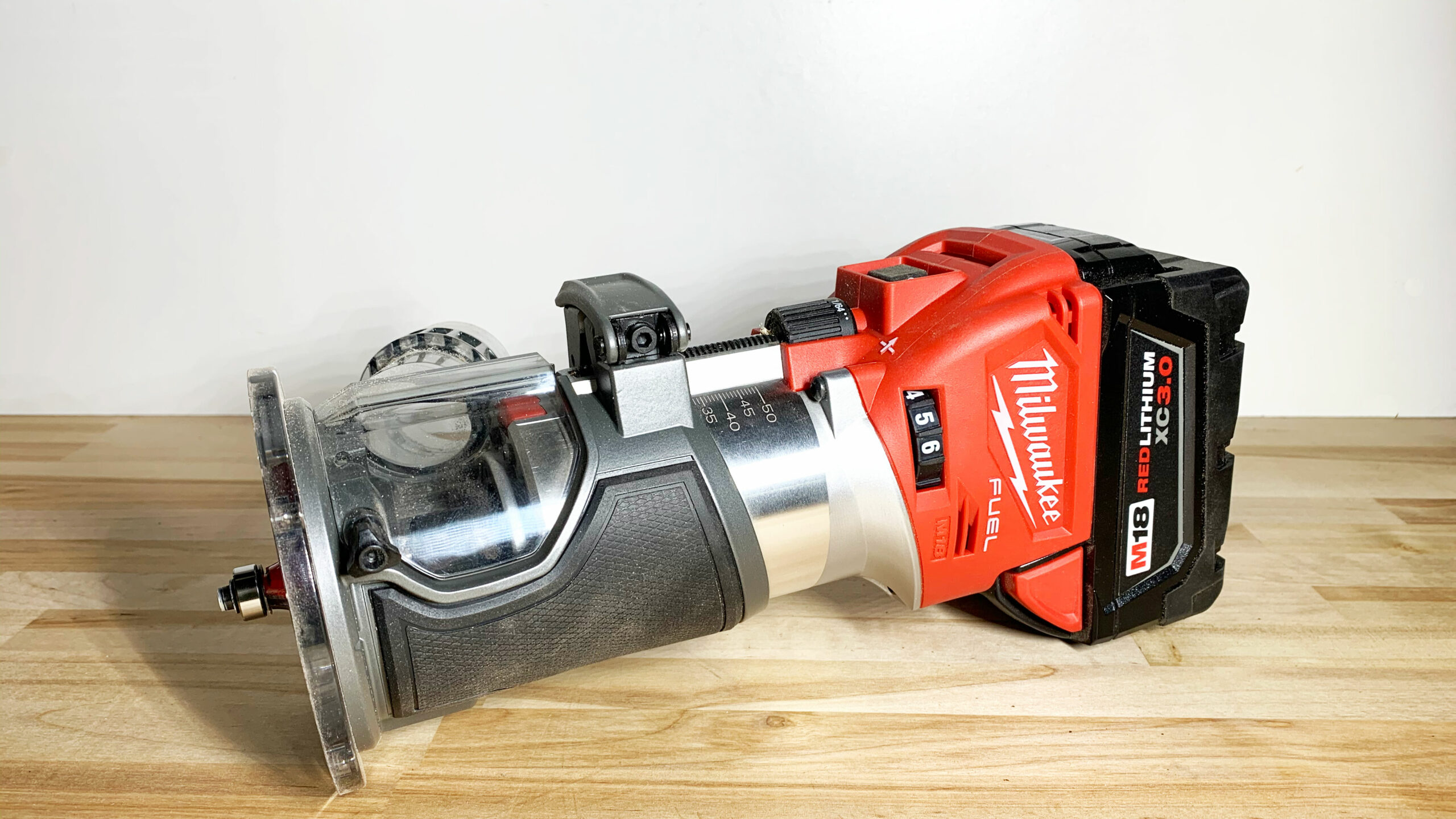 Milwaukee m18 2025 palm router