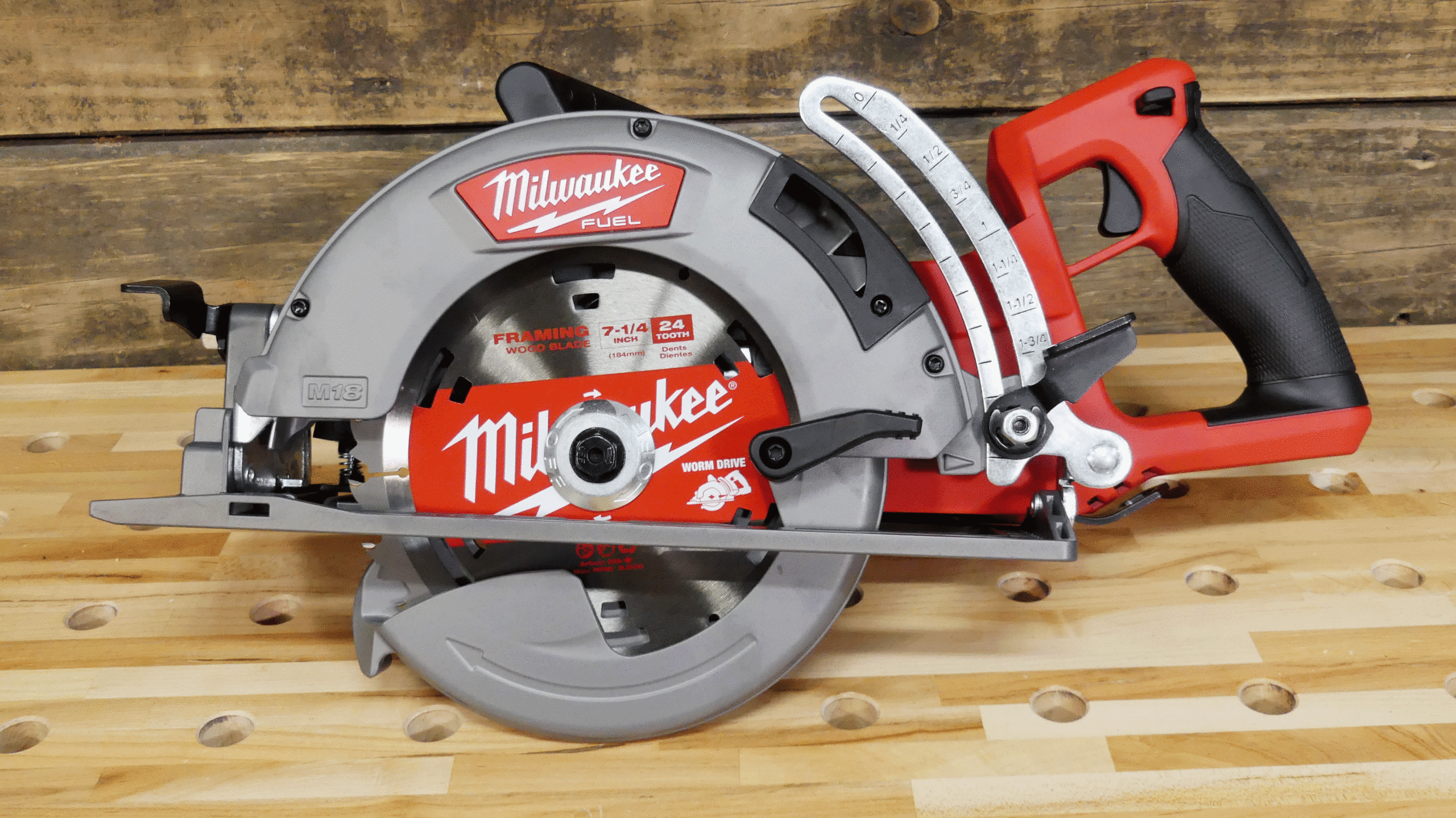 Milwaukee circular deals saw right hand