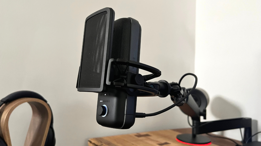 One Month with Elgato Wave 3: An Essential Tool for Content Creators and  Remote Workers – Teamified